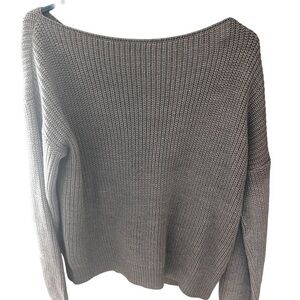 No tags Women's grey crochet/knit Sweater